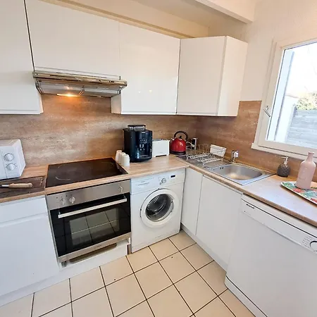 La Vauxoise - 5 MIN DE LA PLAGE, RÉSIDENCE SÉCURISÉE AVEC PARKING ET TERRASSE Casa vacanze