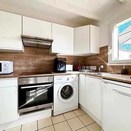 La Vauxoise, Proche -