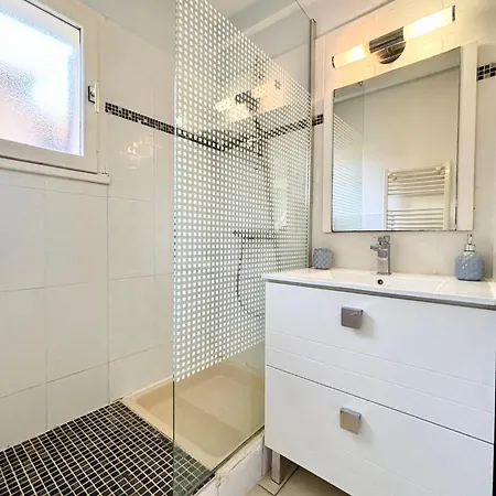Casa de Férias La Vauxoise, Proche - *