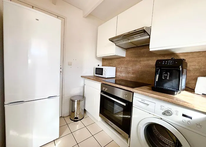 La Vauxoise, Proche -