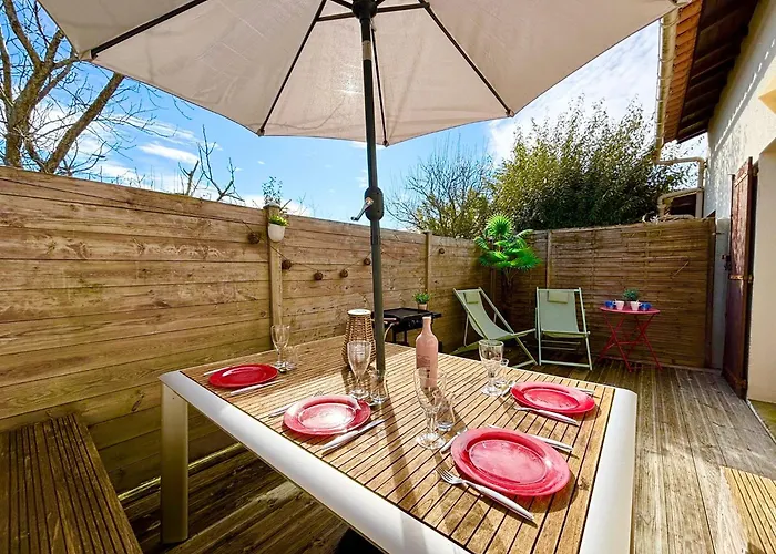 La Vauxoise, Proche -